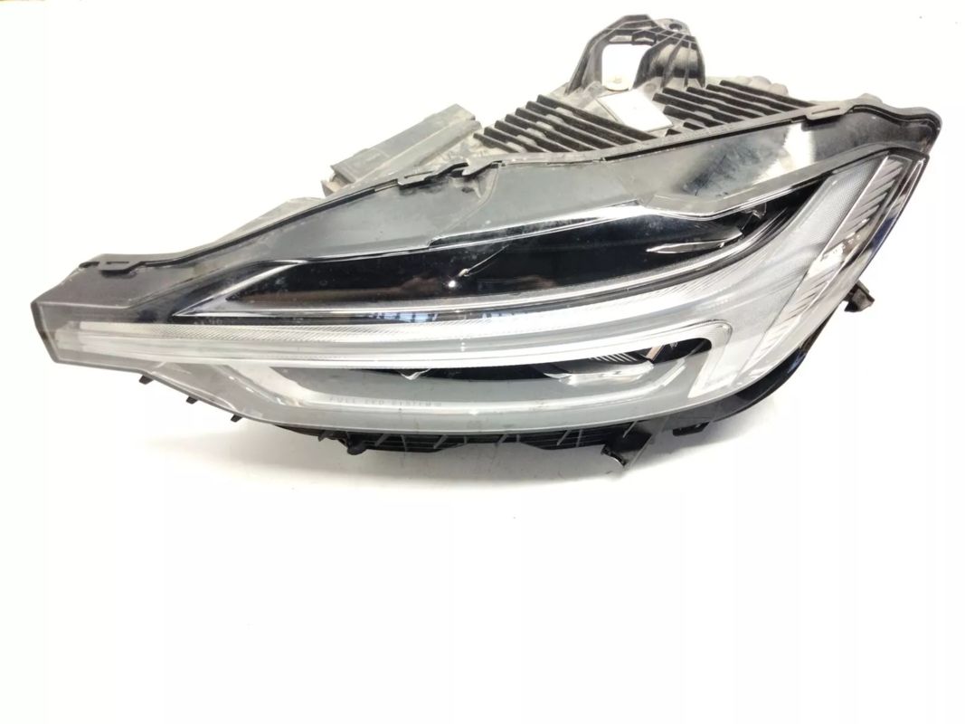 ওমলা হেডলাইট OE 31656554 ভলভো এক্সসি৬০ 18- অটো রিপেয়ার পার্টসের জন্য সামনের ল্যাম্প