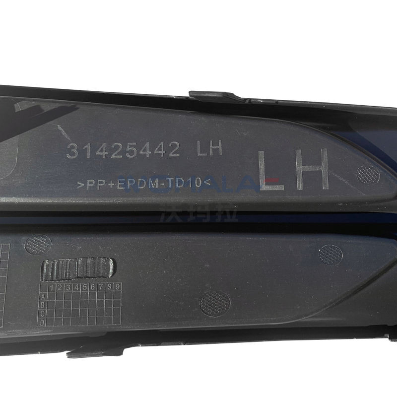 ভোলভো এস৯০ ভি৯০ বডি সিস্টেম অটো পার্টসের জন্য ওমলা লোয়ার বাম্পার ইনসার্টস PAS OE 31425442